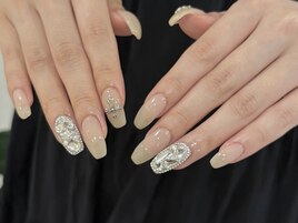 人気のクロムネイル