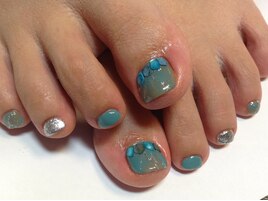 ターコイズニュアンスネイル