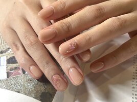 ぷっくりネイル