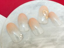 ネイルサロンジンジャー(Ginger)/ハートゴールドパーツネイル