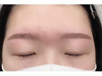 ダフネ(DAFNE)/薄眉活かし眉