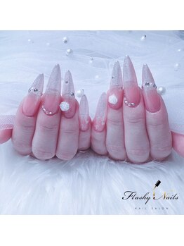 フラッシーネイルズ(Flashy Nails)/yui担当長さ出しアートコース