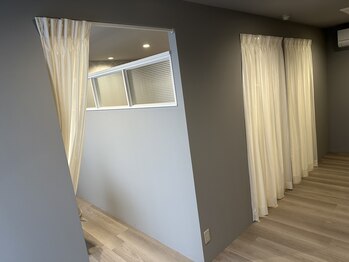 グラム(gram.)/こだわりの内装落ち着いた雰囲気