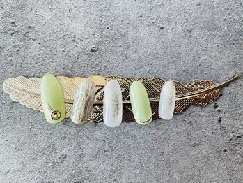 ラウレアルア(Laure’a lua)/ニュアンスネイル