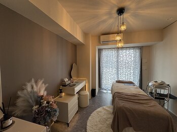 ザ サロン バイ スロウ(the Salon by SLOW)