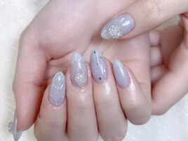 水色ベースキルティングネイル