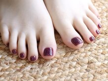 イズ(...is)/丁寧なケアと秋のフットネイル