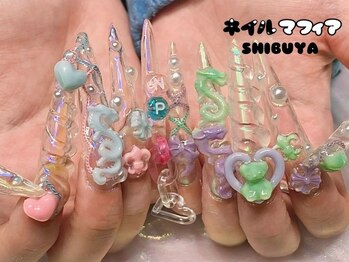 ネイルマフィア 渋谷(NAIL MAFIA)の写真/＜自然かつ美しいフォルム＞深爪・折れてしまった爪・短いお爪も綺麗に長さだし♪モチの良さも◎