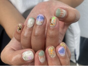 カーティシーネイルズ(curtisii NAILS)/N.S.ハルシャ