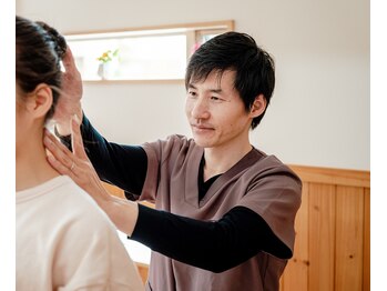 まごころ骨盤整体院 なかもず店/慢性的な肩こり、頭痛、腰痛