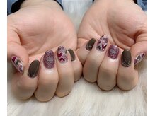 モモ(Momo)/ハートネイル