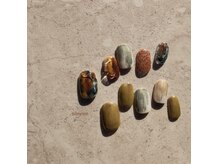 シルニー リム(Silny rim)/アシンメトリーニュアンスネイル