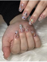 ネイルベベ(Nail bebe)/ワンホン×ビジューネイル