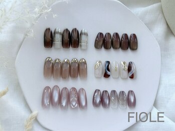 フィオル(FIOLE)/11月 クーポンデザイン