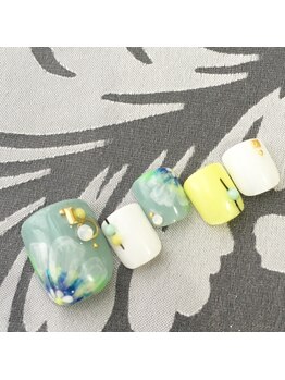 ナナズネイル 西小倉店(NANA's Nail)/フットもフラワー人気