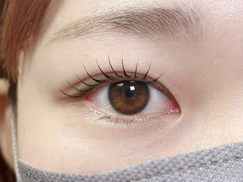 オッフェン アイブロウ アイラッシュ ネイル(offen)/まつげパーマ（ラッシュリフト）