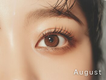 オーガスト 恵比寿(August)/まつ毛1本1本が主役になる