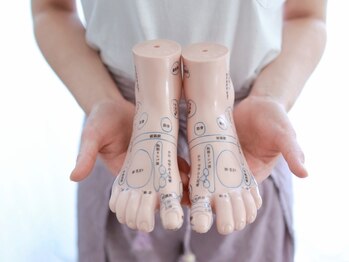 レヴィタ(ReVita)の写真/足裏から美人になりたい方必見！笑えるほど痛い足もみで冷え、浮腫み知らずの身体へと導きます♪