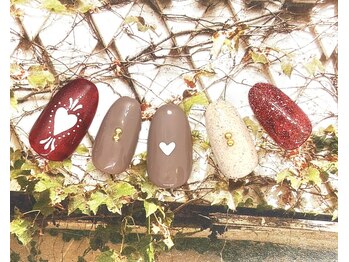 サニーサイド ウィズ マキア 茅ヶ崎店(Sunnyside with MAQUIA)/手描きハートネイル