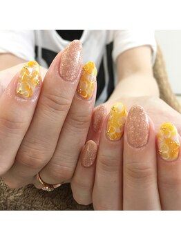 ナナズネイル 西小倉店(NANA's Nail)/夏カラーで元気がでます