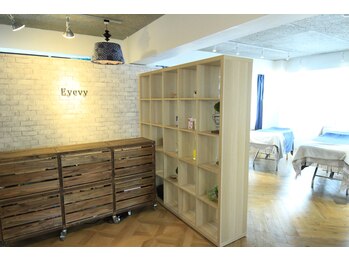 アイビー 五反田店(Eyevy)/綺麗な店内