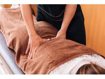 くまのみ整骨院 ふじみ野院/骨盤矯正/肩甲骨/猫背矯正