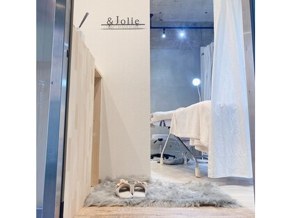 アンドジョリー(&Jolie)の写真