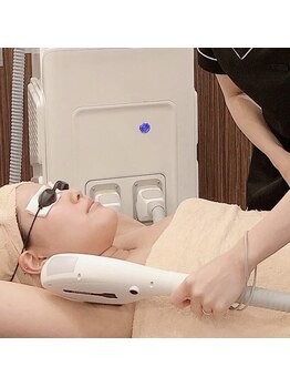 トレゾア(TRESOR)の写真/【脱毛でツルスベ素肌に】毛のお悩みならお任せ！最小回数で最大限の効果☆安心の都度払い制で通いやすさ◎