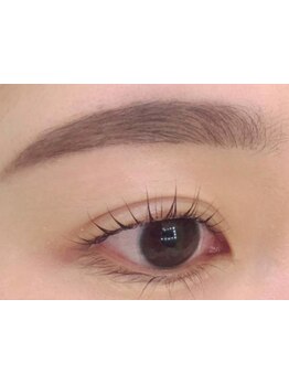 ナチュラル上品な目元にしたい