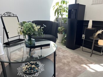 アンパリス(un pas-lis)の写真/勧誘やコース契約なし・1回ごとの都度払い精算で安心◎うぶ毛/ヒゲ/白髪もOK！＜愛知／西尾＞