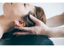 やまじ整骨院の雰囲気（何も考えず、ただ身を委ねるだけ。無意識の力みがほどける静寂。）