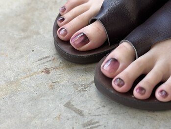 アース コアフュールボーテ 高岡店(EARTH coiffure beaute)/フットお任せデザインネイル