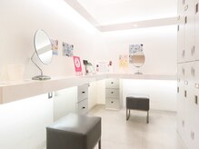 ポアレスラボ 東武百貨店池袋店/メイクスペース