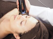 エールバイボヌール(Ere by Bonheur)/EMS LED 超音波導入　同時施術！