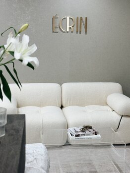 エクラン(ecrin)/待ち合いソファー席