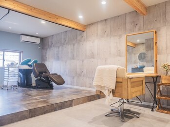 スイトフ(SUItoFU)の写真/【出町柳駅すぐ☆】オシャレなカフェに併設＆ドリンクサービスも♪ナチュラルで上品なお目元に◎