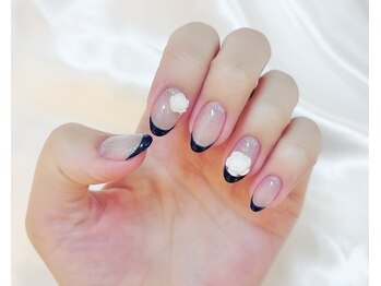 アイリスネイル(Airis nail)/90分アートやり放題　¥9,800