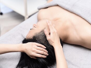 ペリー(PELLY)の写真/首肩のつらさを根本改善！超疲労回復【肩首スッキリ!ヘッドスパ付】マット全身+最新マシン90分¥9890♪