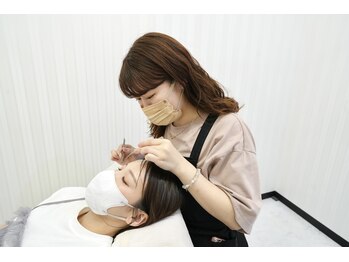 春日井まつげ/03.丁寧な装着