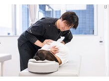 新横浜駅前鍼灸接骨院/全身矯正/猫背矯正/産後骨盤矯正