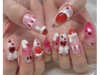 ガーリー苺ネイル♪