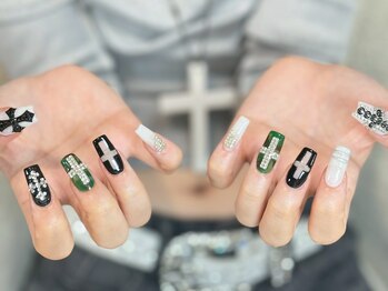 サリーネイルラボ(Sully Nail Lab)/手描き十字架