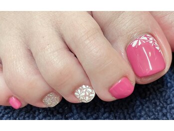 ジル アイラッシュアンドネイル(Jill)/☆ときめくフットネイル☆