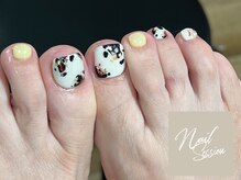 ネイルセッション(nail session)/ニュアンスアニマルフットネイル