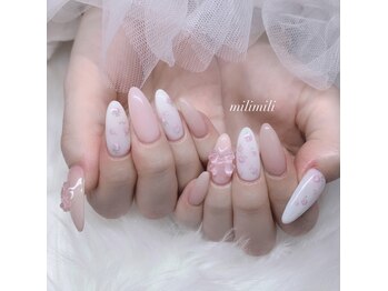 ミリミリ 本店(milimili)/小花柄ネイル