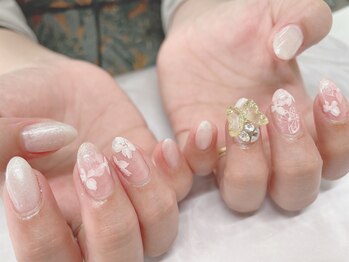 サラ 千種吹上店(Sara)/手描きちょうちょ＆フラワー
