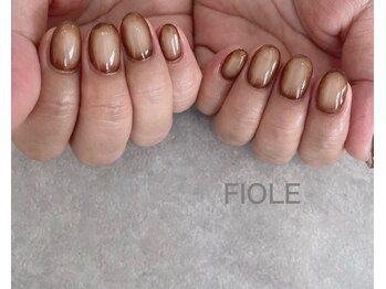 フィオル(FIOLE)/囲みグラデーション