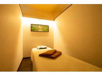 手もみ処 ほぐし手やの写真/あなたの“つらい”に寄り添い、首肩のコリをアプローチし丁寧にほぐします。心も体もゆるむひとときを。