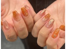 シー(SHE)/秋ネイル