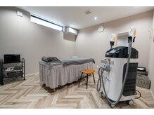 広々とした完全個室で、まわりを気にせずラグジュアリーな時間。